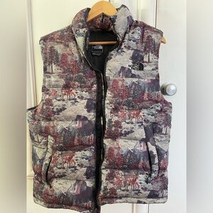 The North Face Vest / Yosemite Scene with Half Dome, Bears, Deer - Men’s Medium